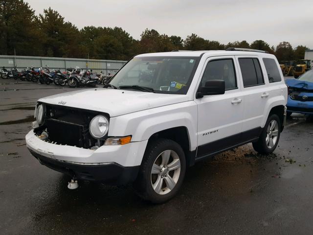 1C4NJRCB8FD291823 - 2015 JEEP PATRIOT LI WHITE photo 2