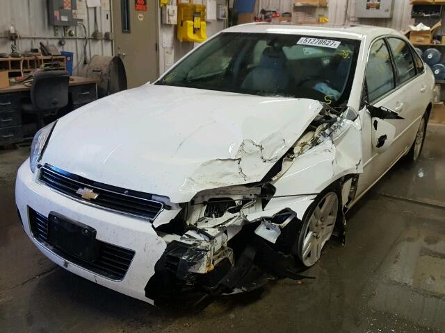 2G1WU581069261614 - 2006 CHEVROLET IMPALA LTZ WHITE photo 2