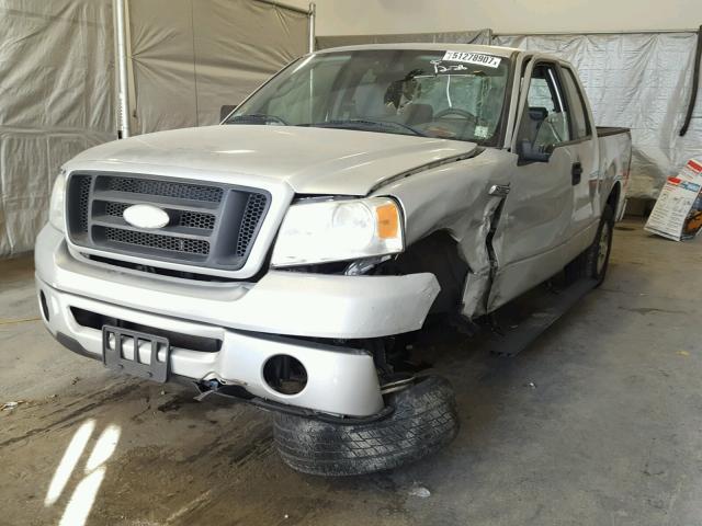 1FTRX12W46FB41105 - 2006 FORD F150 SILVER photo 2