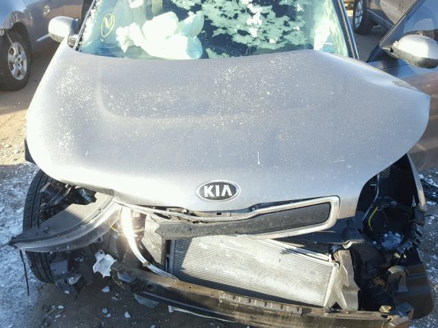 KNDJN2A29F7200036 - 2015 KIA SOUL GRAY photo 7