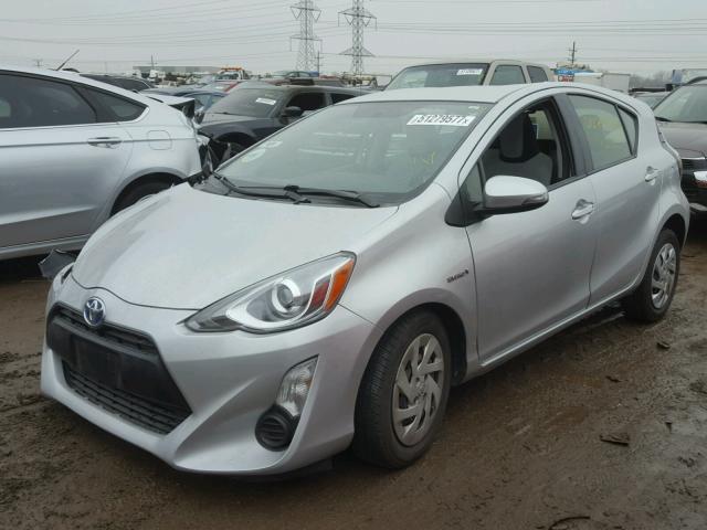 JTDKDTB3XF1110689 - 2015 TOYOTA PRIUS C SILVER photo 2