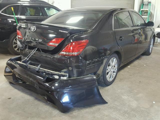 4T1BK36B38U274516 - 2008 TOYOTA AVALON XL BLACK photo 4