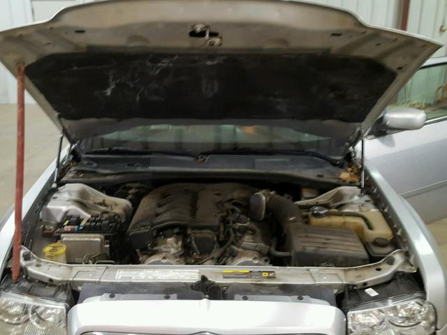 2C3KA53G86H225545 - 2006 CHRYSLER 300 TOURIN SILVER photo 7