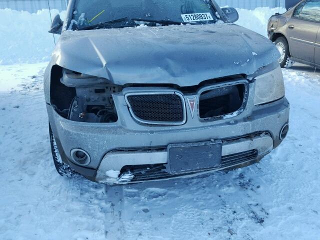 2CKDL73F666187710 - 2006 PONTIAC TORRENT GRAY photo 9