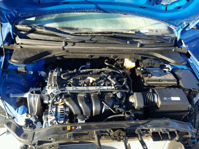 KMHD74LF8HU363991 - 2017 HYUNDAI ELANTRA SE BLUE photo 7