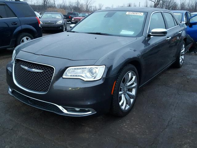 2C3CCAEG2HH570013 - 2017 CHRYSLER 300C GRAY photo 2