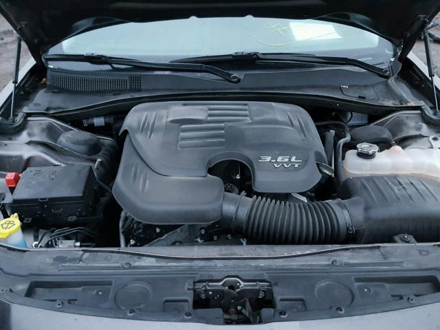 2C3CCAEG2HH570013 - 2017 CHRYSLER 300C GRAY photo 7