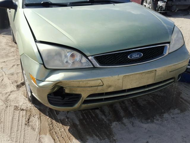 1FAHP37N57W196838 - 2007 FORD FOCUS ZX5 GREEN photo 9