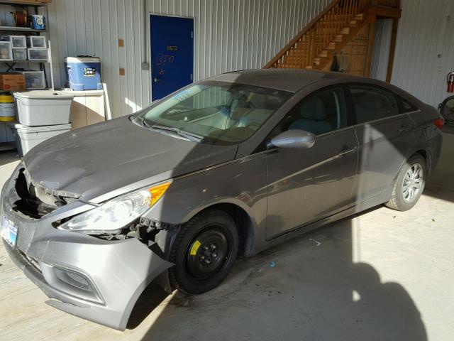 5NPEB4AC0BH055764 - 2011 HYUNDAI SONATA GLS GRAY photo 2