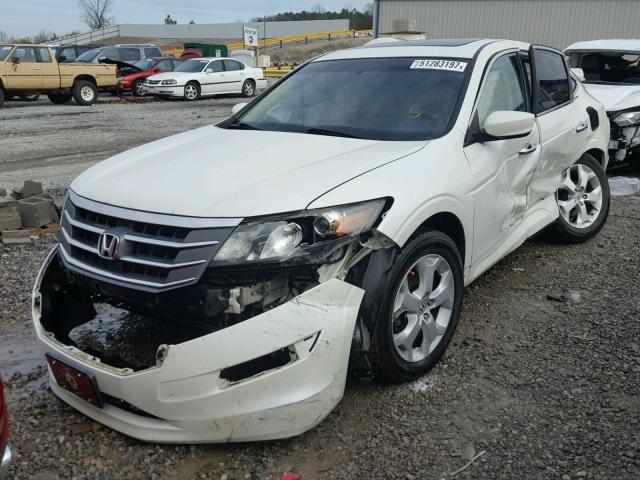 5J6TF1H50AL012659 - 2010 HONDA ACCORD CRO WHITE photo 2