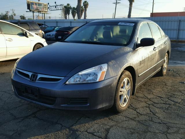 1HGCM56747A009678 - 2007 HONDA ACCORD EX CHARCOAL photo 2