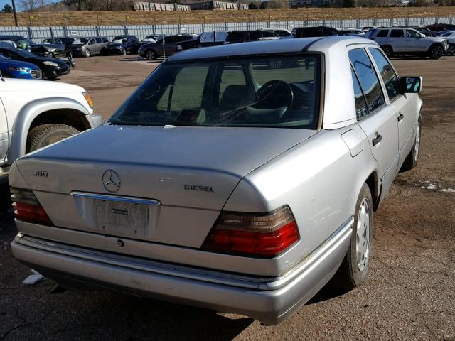 WDBEB31E5SC210167 - 1995 MERCEDES-BENZ E 300D SILVER photo 4