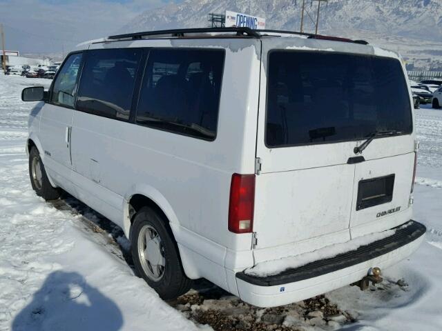 1GNDM19W2VB122655 - 1997 CHEVROLET ASTRO WHITE photo 3