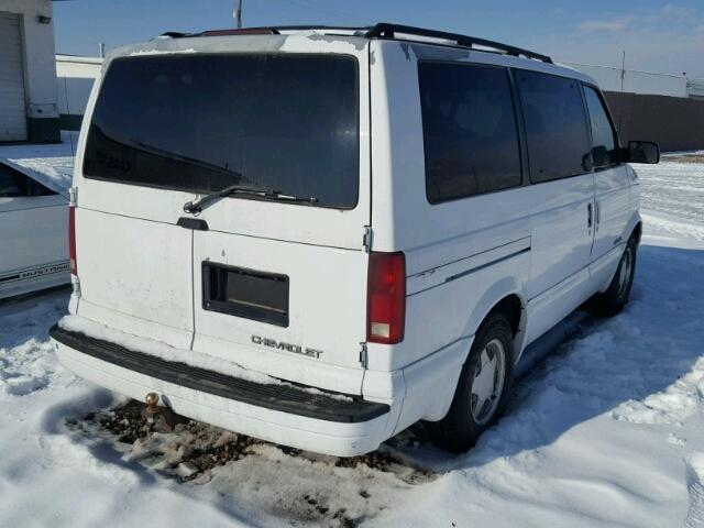 1GNDM19W2VB122655 - 1997 CHEVROLET ASTRO WHITE photo 4