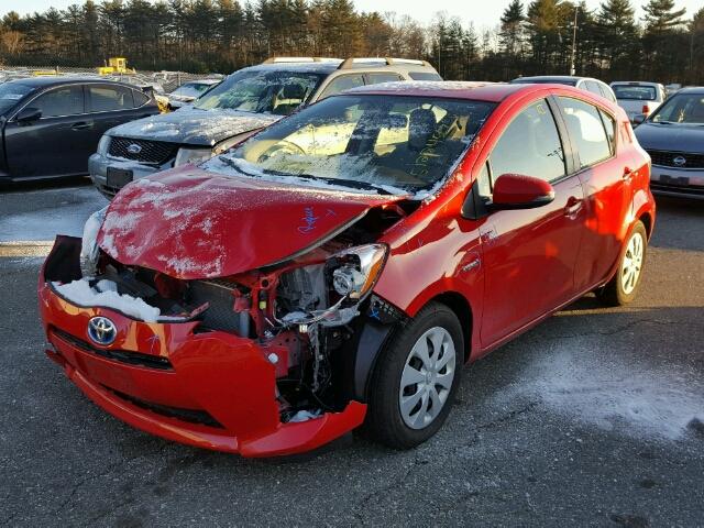 JTDKDTB31D1556839 - 2013 TOYOTA PRIUS C RED photo 2