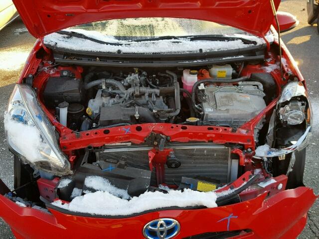 JTDKDTB31D1556839 - 2013 TOYOTA PRIUS C RED photo 7