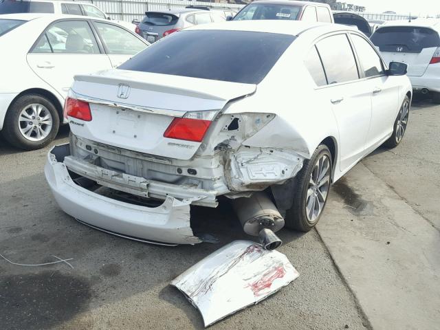 1HGCR2F51EA099030 - 2014 HONDA ACCORD SPO WHITE photo 4