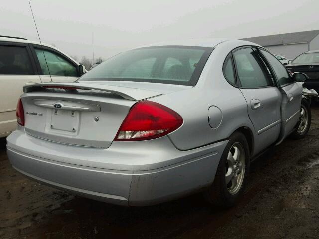 1FAHP53255A182178 - 2005 FORD TAURUS SE SILVER photo 4