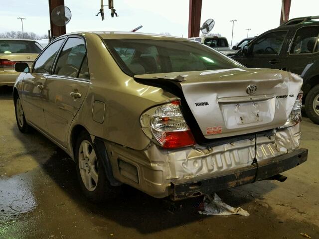 4T1BE32K32U582287 - 2002 TOYOTA CAMRY LE GOLD photo 3