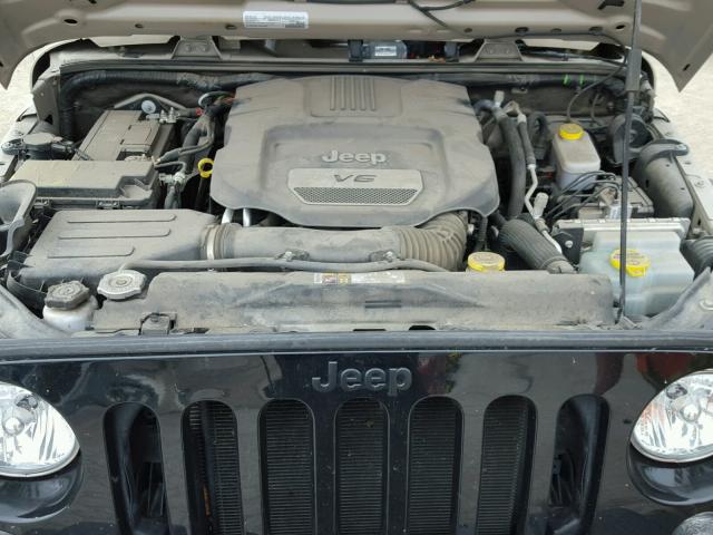 1C4AJWAG9GL233609 - 2016 JEEP WRANGLER S CREAM photo 7