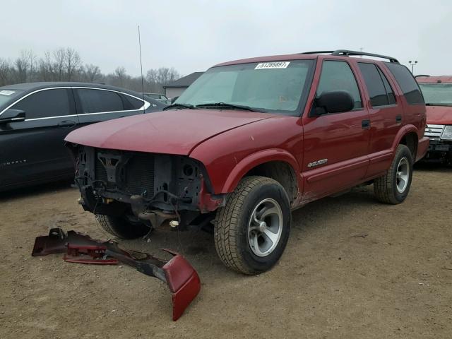 1GNCS13X94K144749 - 2004 CHEVROLET BLAZER RED photo 2