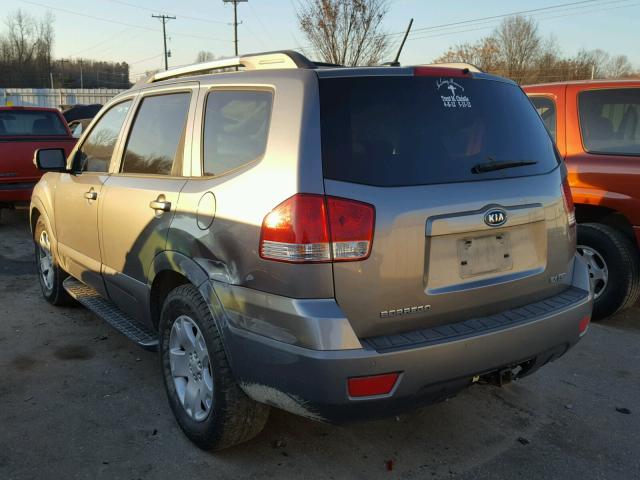 KNDJH742095026938 - 2009 KIA BORREGO LX GRAY photo 3