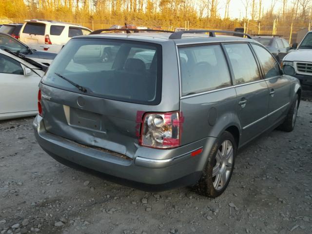 WVWCD63B35E148011 - 2005 VOLKSWAGEN PASSAT GLS GREEN photo 4