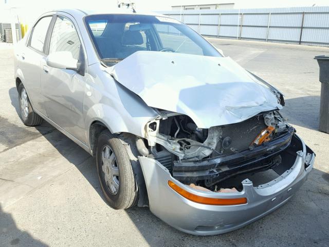 KL1TD52655B375708 - 2005 CHEVROLET AVEO BASE SILVER photo 1