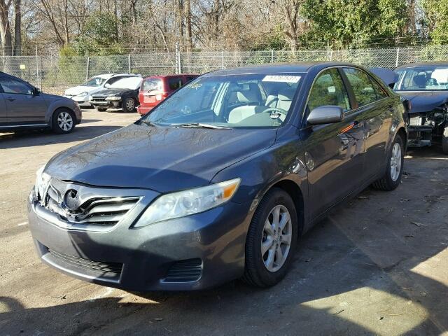 4T1BF3EK6BU178117 - 2011 TOYOTA CAMRY BASE CHARCOAL photo 2