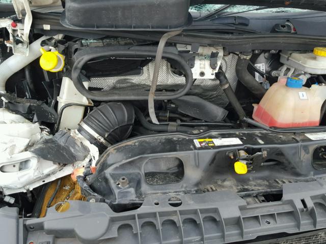 3C6TRVDG0FE511772 - 2015 RAM PROMASTER 白色 照片 7