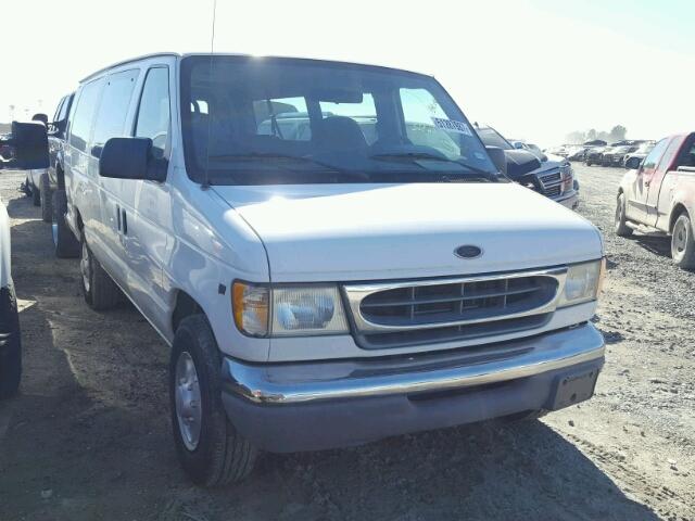 1FBSS31L11HB09085 - 2001 FORD ECONOLINE WHITE photo 1