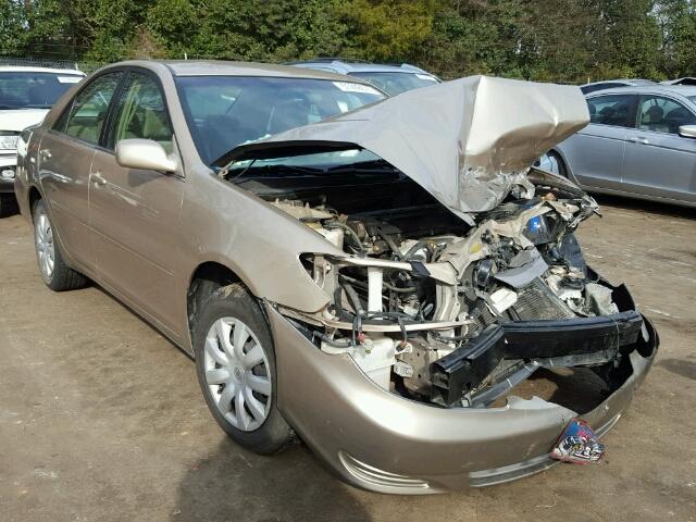 4T1BE32K72U082715 - 2002 TOYOTA CAMRY LE GOLD photo 1