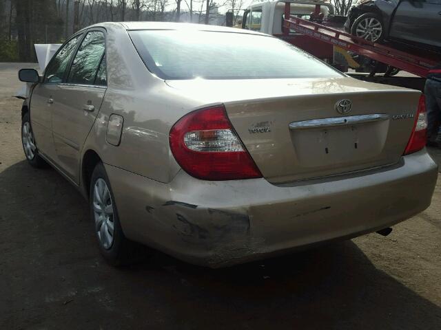 4T1BE32K72U082715 - 2002 TOYOTA CAMRY LE GOLD photo 3