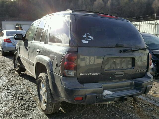 1GNDS13S632298911 - 2003 CHEVROLET TRAILBLAZE GRAY photo 3