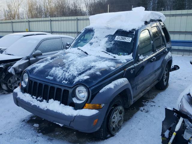 1J4GL48K25W695227 - 2005 JEEP LIBERTY SP GREEN photo 2