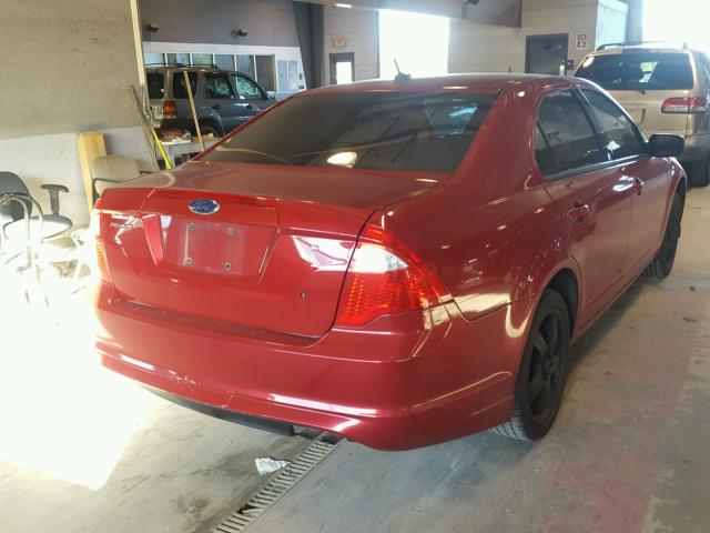 3FAHP0GA0AR100071 - 2010 FORD FUSION S RED photo 4