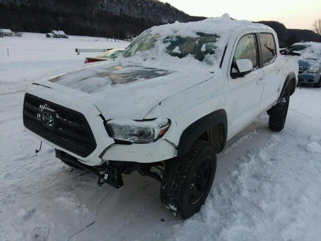 5TFCZ5AN2GX023355 - 2016 TOYOTA TACOMA DOU WHITE photo 2