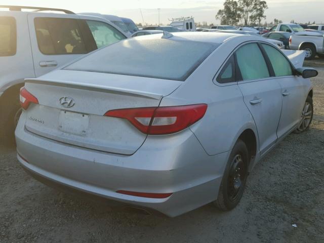 5NPE24AF6FH089840 - 2015 HYUNDAI SONATA SE SILVER photo 4