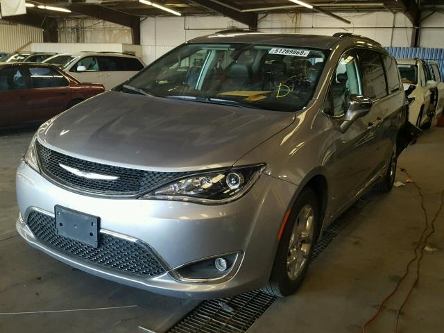 2C4RC1GG8JR170895 - 2018 CHRYSLER PACIFICA L 灰色 照片 2