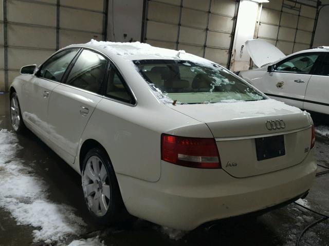 WAUDH74FX6N121404 - 2006 AUDI A6 3.2 QUA WHITE photo 3