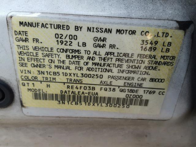 3N1CB51DXYL300250 - 2000 NISSAN SENTRA BAS WHITE photo 10