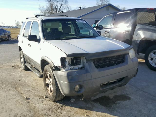 1FMYU93155KA04679 - 2005 FORD ESCAPE XLT WHITE photo 1