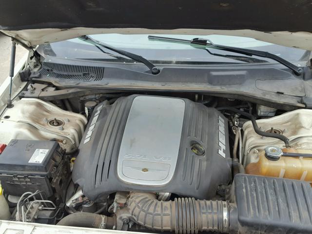 2C3KA63H28H292790 - 2008 CHRYSLER 300C WHITE photo 7