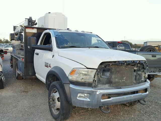 3C7WRNBL0GG121267 - 2016 RAM 5500 WHITE photo 1