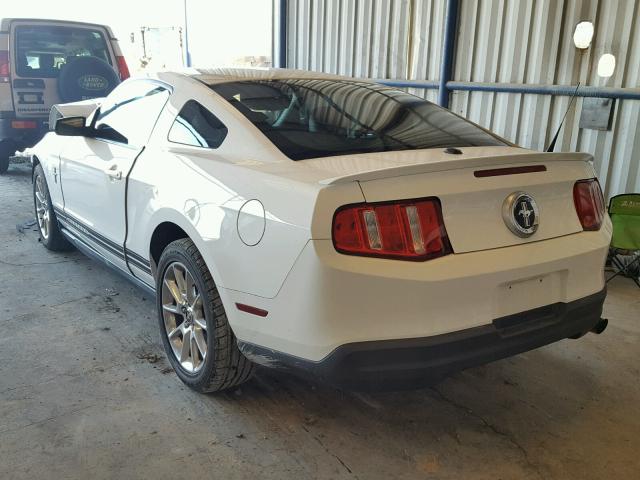 1ZVBP8AN1A5142985 - 2010 FORD MUSTANG WHITE photo 3