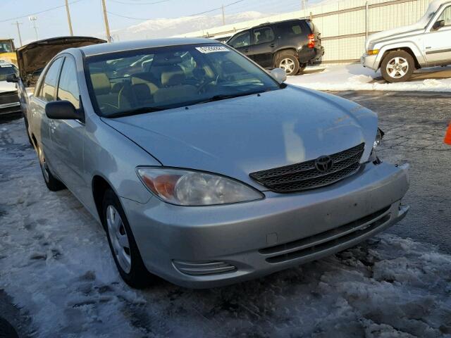 JTDBE32K330169959 - 2003 TOYOTA CAMRY LE SILVER photo 1