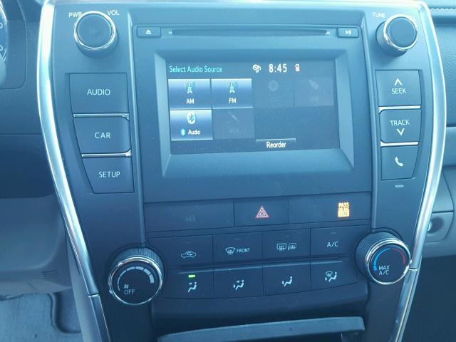 4T1BF1FK9HU714943 - 2017 TOYOTA CAMRY LE SILVER photo 9