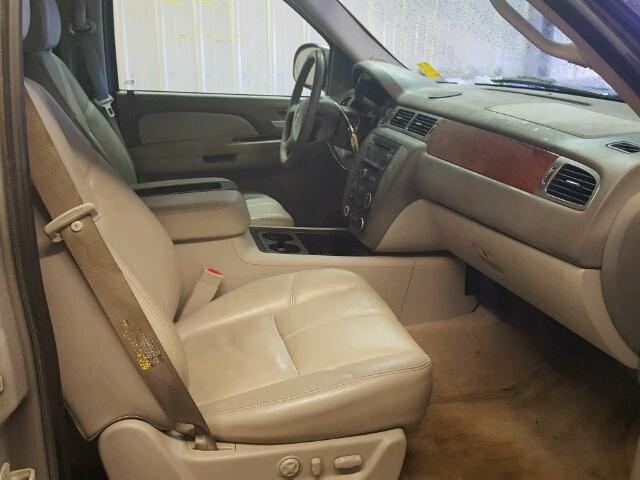 1GKFK13027R131429 - 2007 GMC YUKON TAN photo 5