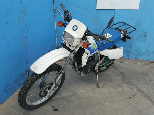 JKAKLMD18PA050640 - 1993 KAWASAKI KL250 WHITE photo 2