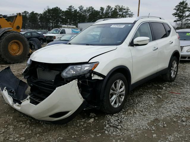 KNMAT2MT6FP573903 - 2015 NISSAN ROGUE S WHITE photo 2